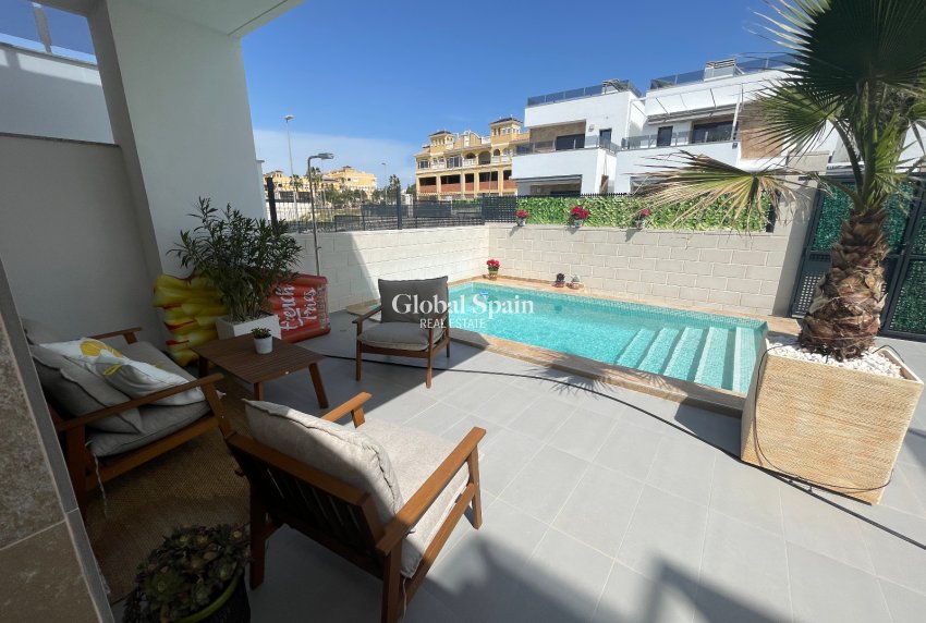Resale - VILLA -
BENIJÓFAR - Costa Blanca