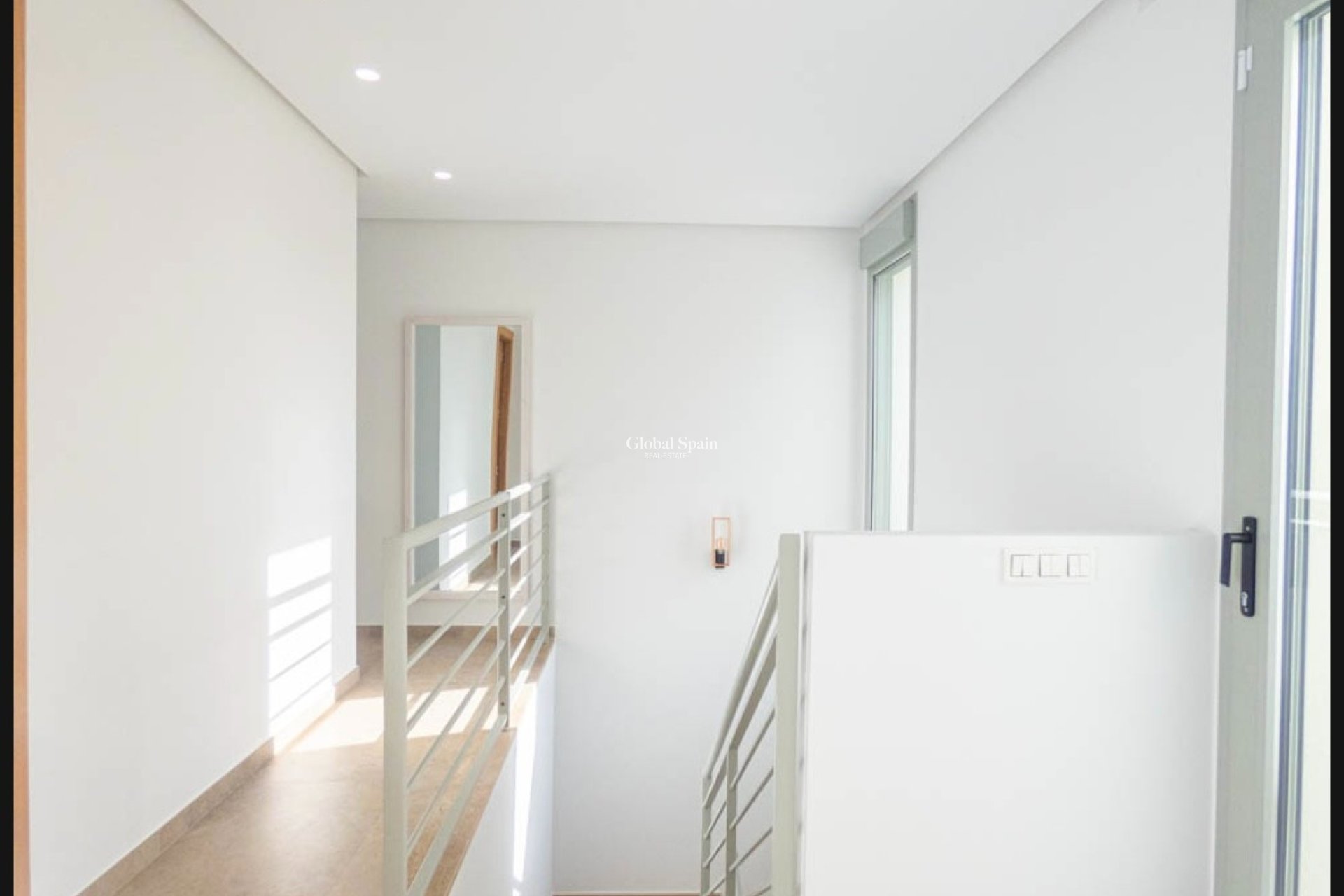 Resale - VILLA -
BENIJÓFAR - Costa Blanca