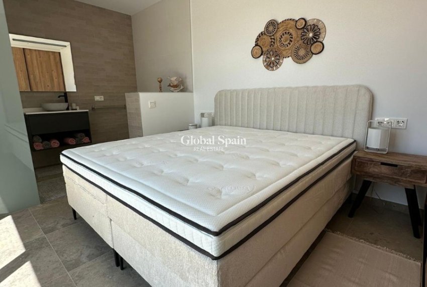 Resale - VILLA -
BENIJÓFAR - Costa Blanca