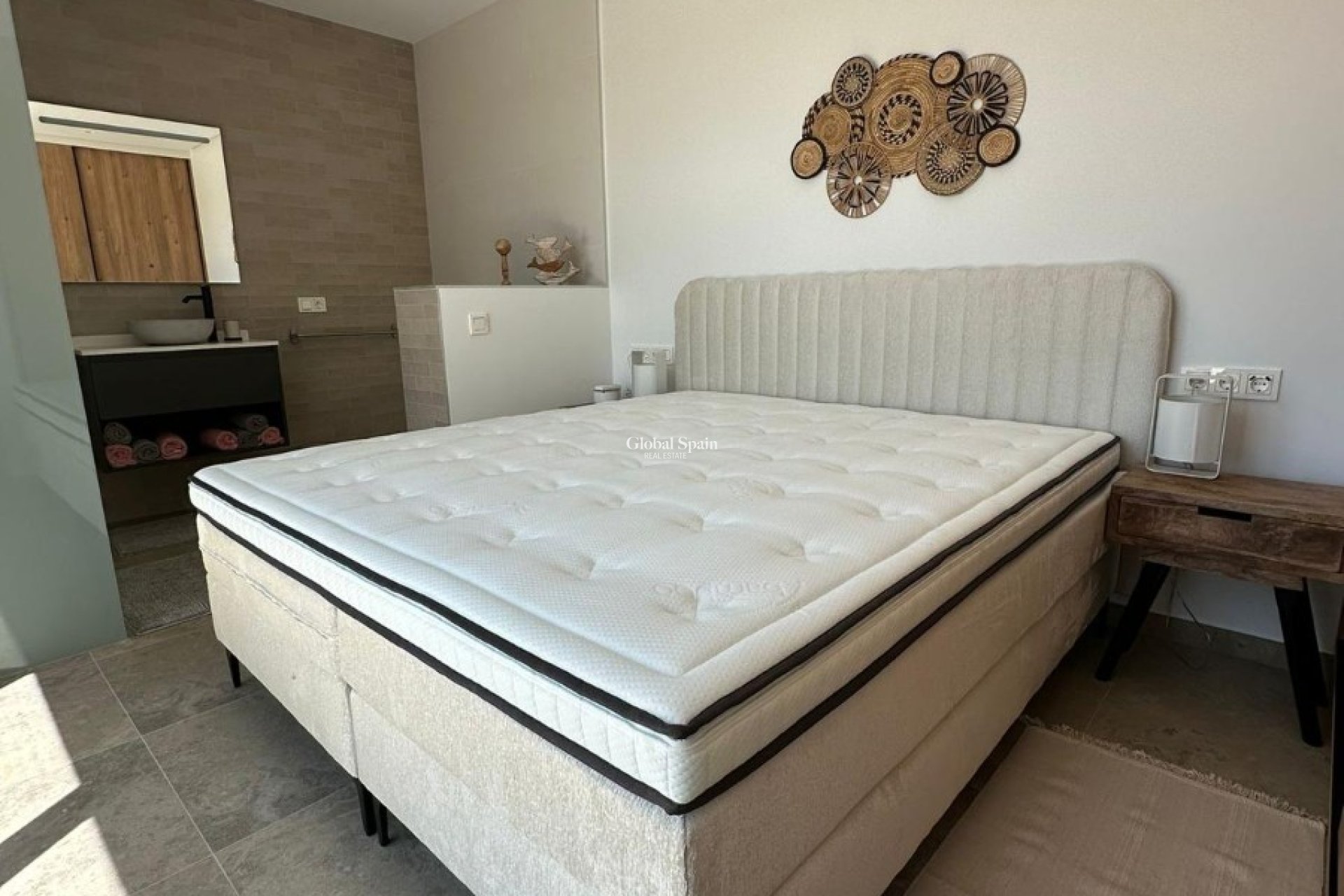 Resale - VILLA -
BENIJÓFAR - Costa Blanca