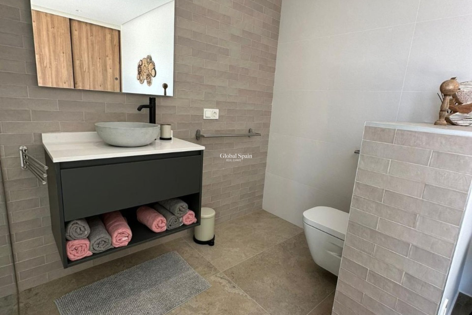 Resale - VILLA -
BENIJÓFAR - Costa Blanca