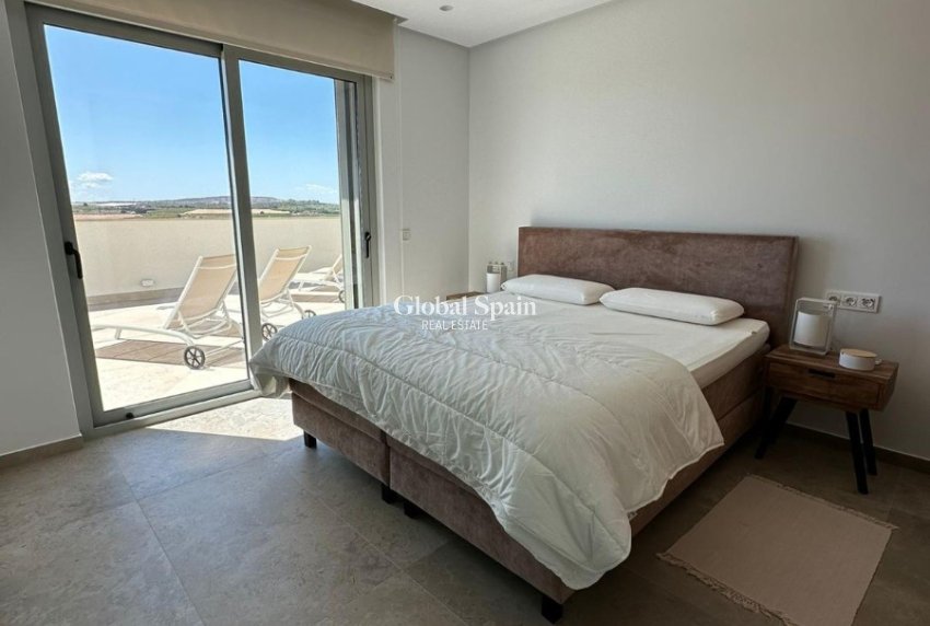 Resale - VILLA -
BENIJÓFAR - Costa Blanca