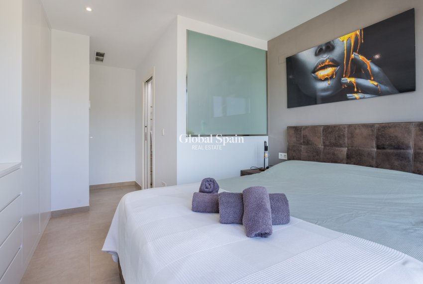 Resale - VILLA -
BENIJÓFAR - Costa Blanca