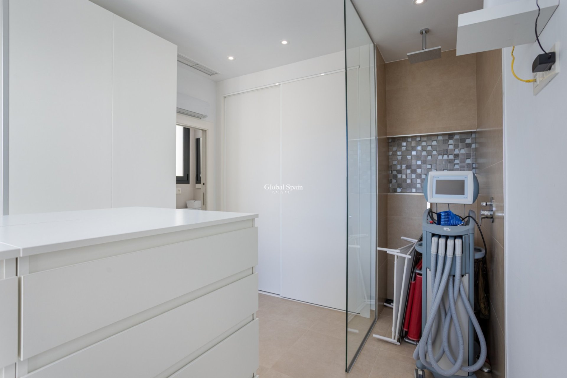 Resale - VILLA -
BENIJÓFAR - Costa Blanca