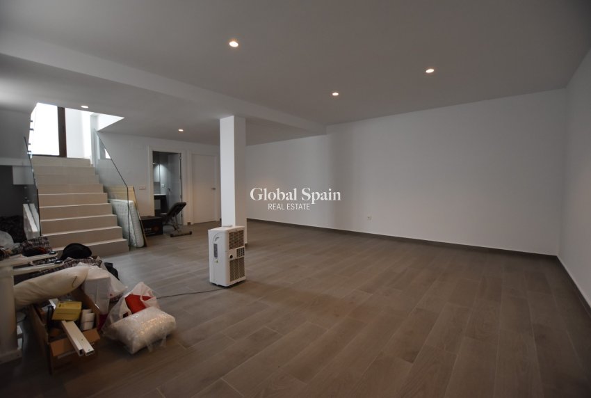 Resale - VILLA -
BENIJÓFAR - Costa Blanca