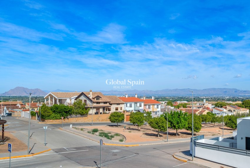 Resale - VILLA -
BENIJÓFAR - Costa Blanca