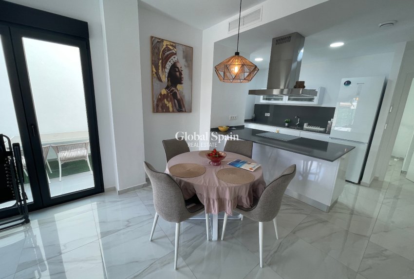 Resale - VILLA -
BENIJÓFAR - Costa Blanca