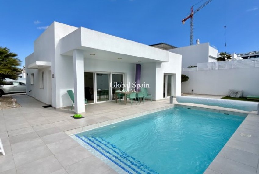 Resale - VILLA -
BENIJÓFAR - Costa Blanca