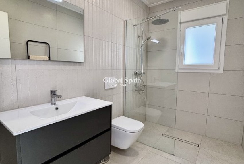 Resale - VILLA -
BENIJÓFAR - Costa Blanca