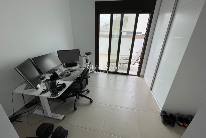 Resale - VILLA -
BENIJÓFAR - Costa Blanca