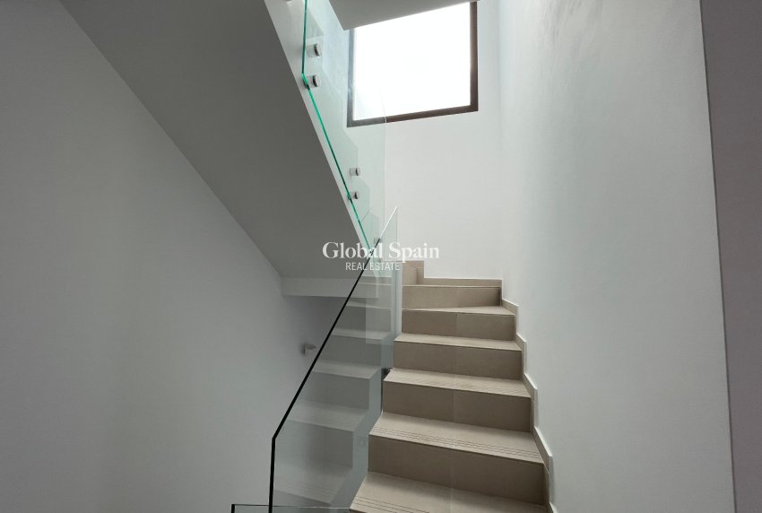 Resale - VILLA -
BENIJÓFAR - Costa Blanca