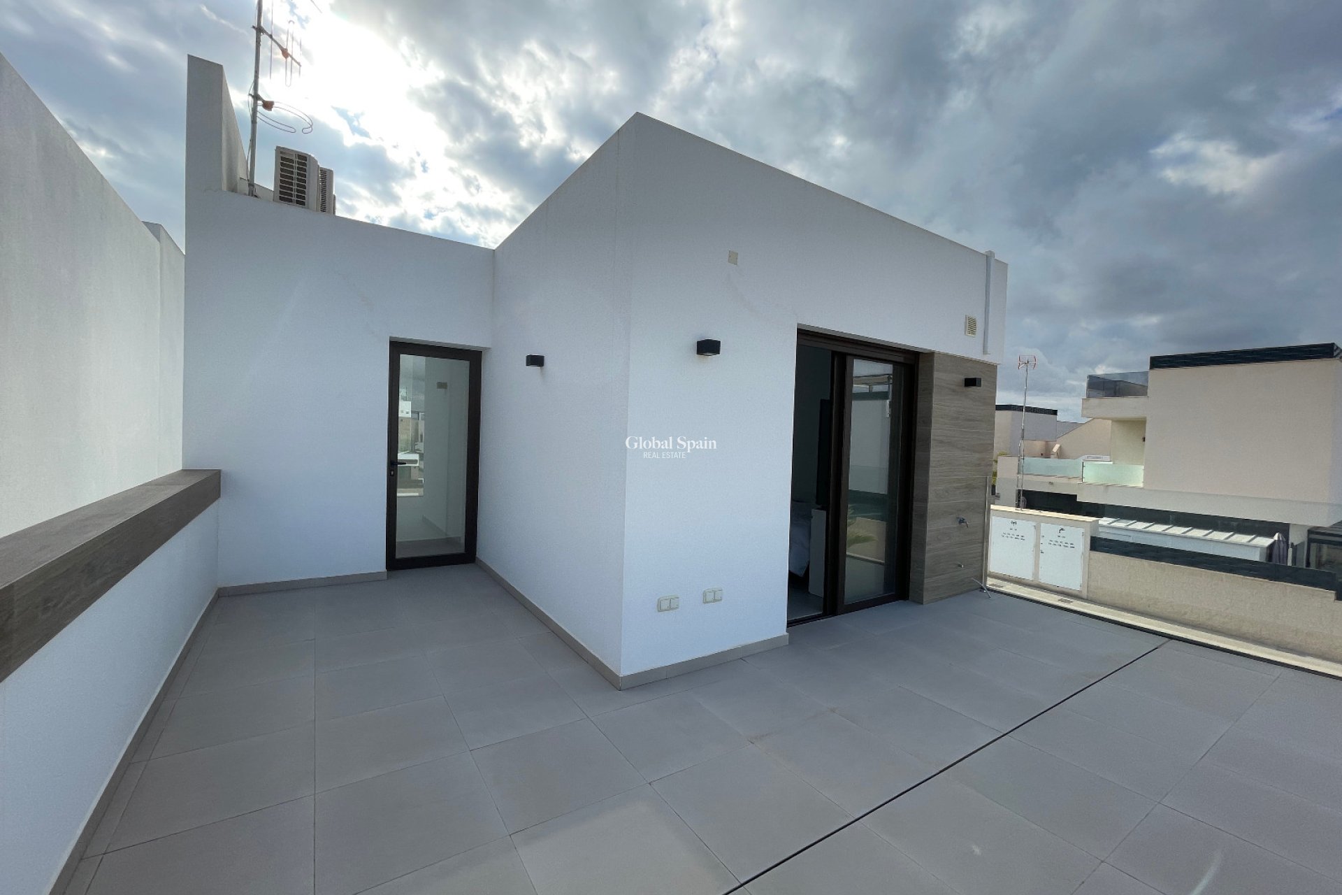 Resale - VILLA -
BENIJÓFAR - Costa Blanca