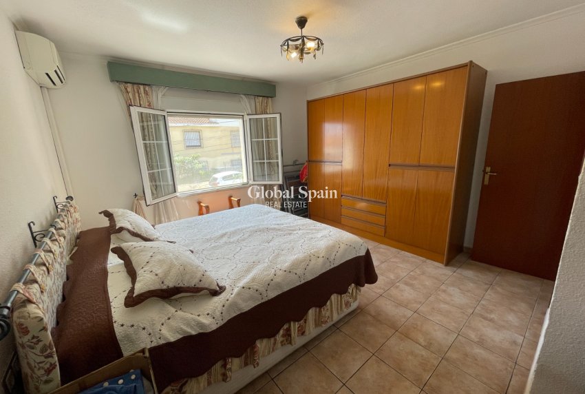 Resale - VILLA -
BENIJÓFAR - Costa Blanca