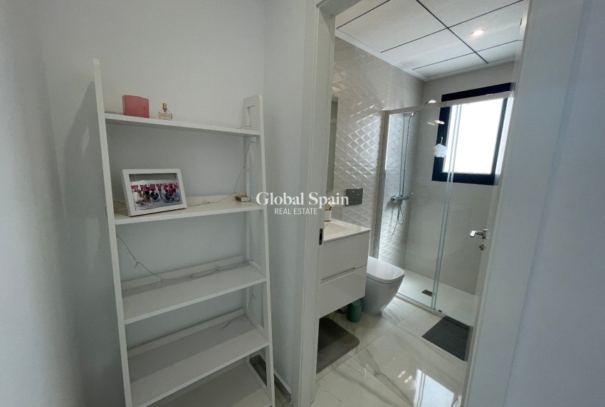 Resale - VILLA -
BENIJÓFAR - Costa Blanca