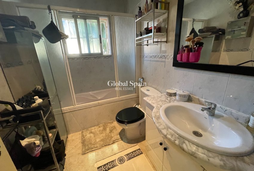 Resale - VILLA -
BENIJÓFAR - Costa Blanca