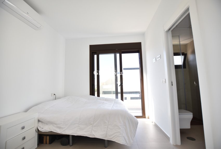 Resale - VILLA -
BENIJÓFAR - Costa Blanca