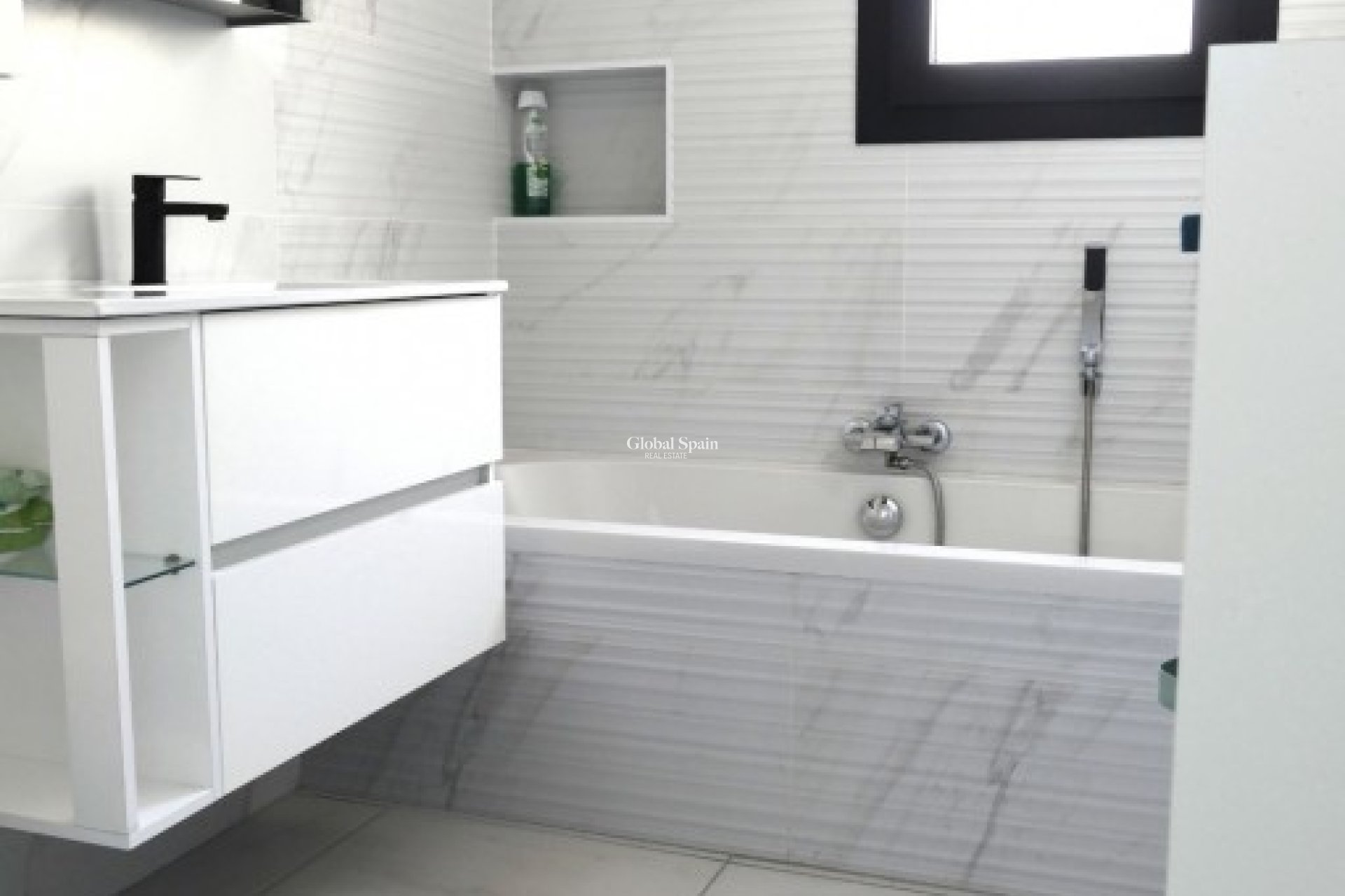 Resale - VILLA -
BENIJÓFAR - Costa Blanca