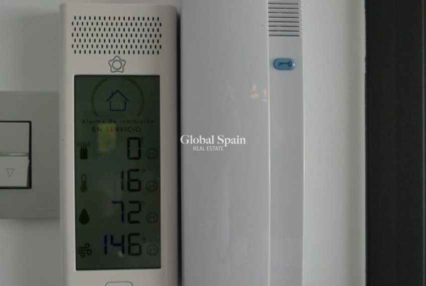 Resale - VILLA -
BENIJÓFAR - Costa Blanca