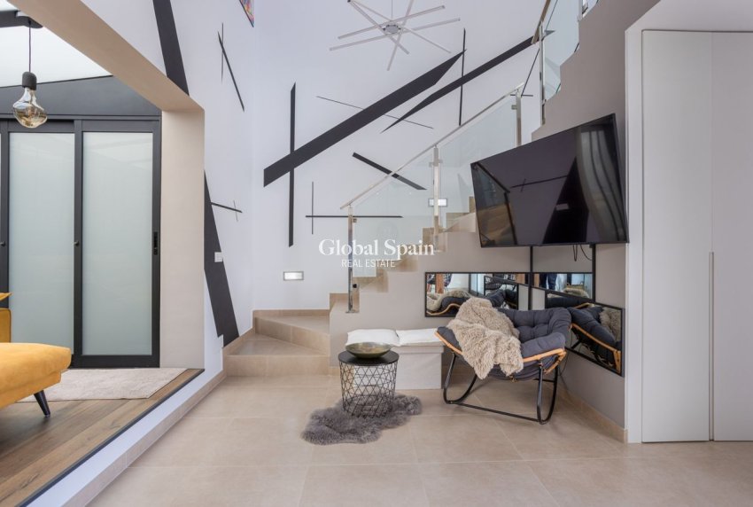 Resale - VILLA -
BENIJÓFAR - Costa Blanca