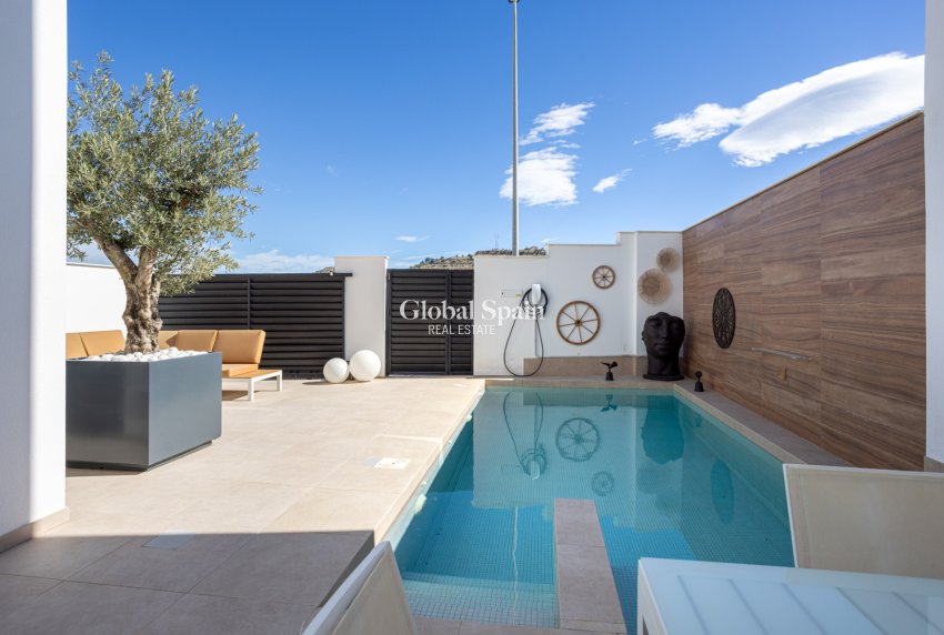 Resale - VILLA -
BENIJÓFAR - Costa Blanca