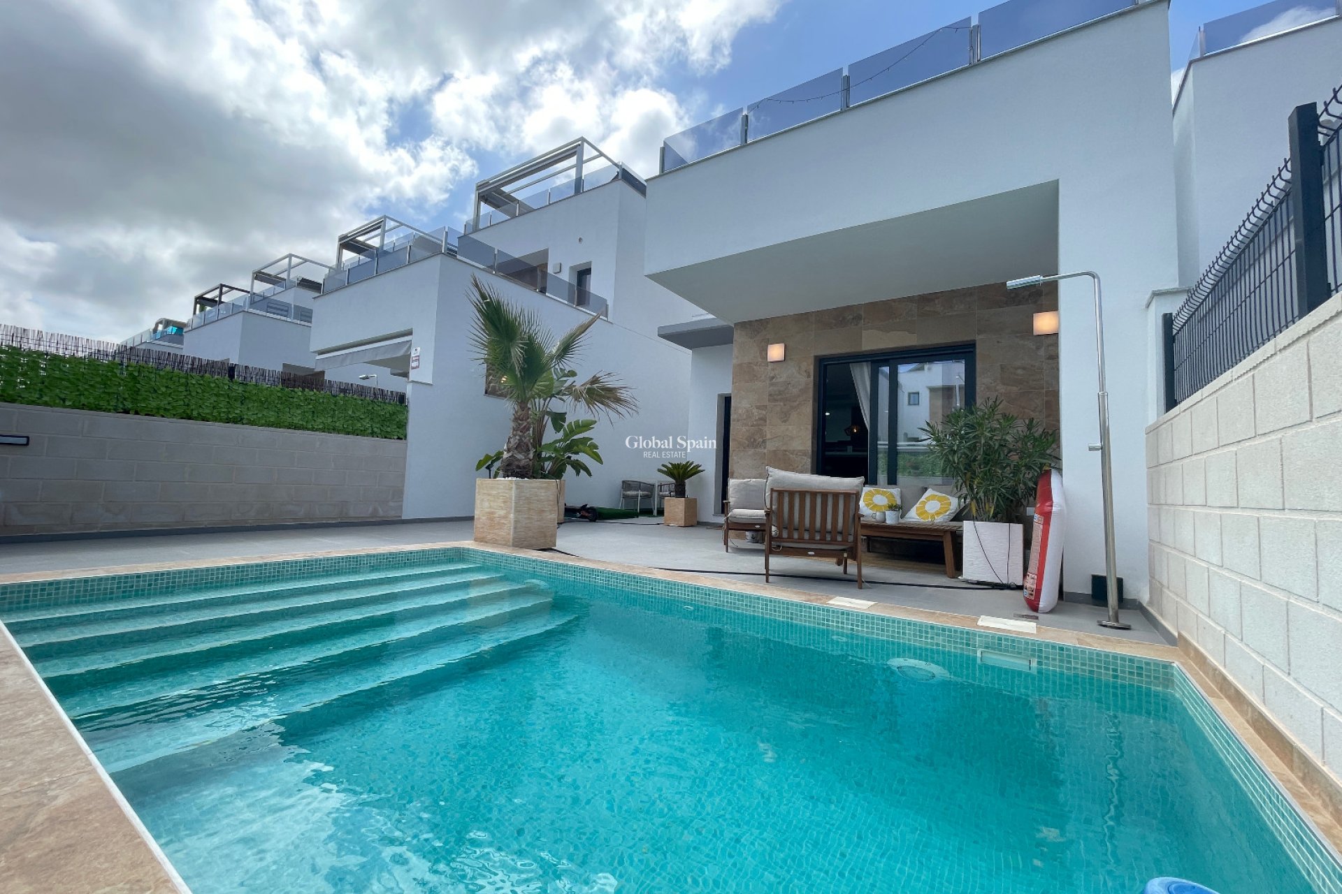 Resale - VILLA -
BENIJÓFAR - Costa Blanca