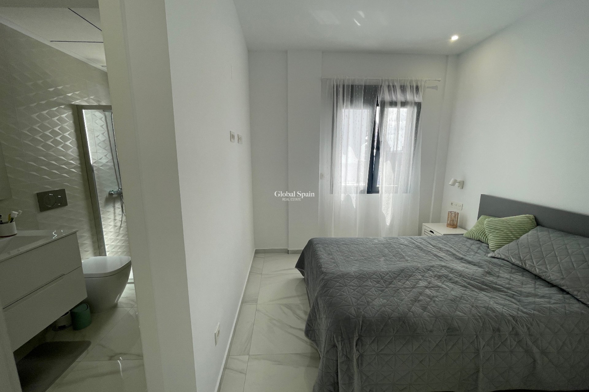 Resale - VILLA -
BENIJÓFAR - Costa Blanca