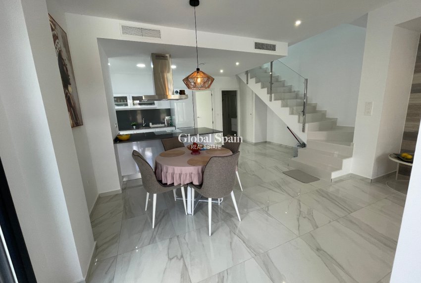 Resale - VILLA -
BENIJÓFAR - Costa Blanca