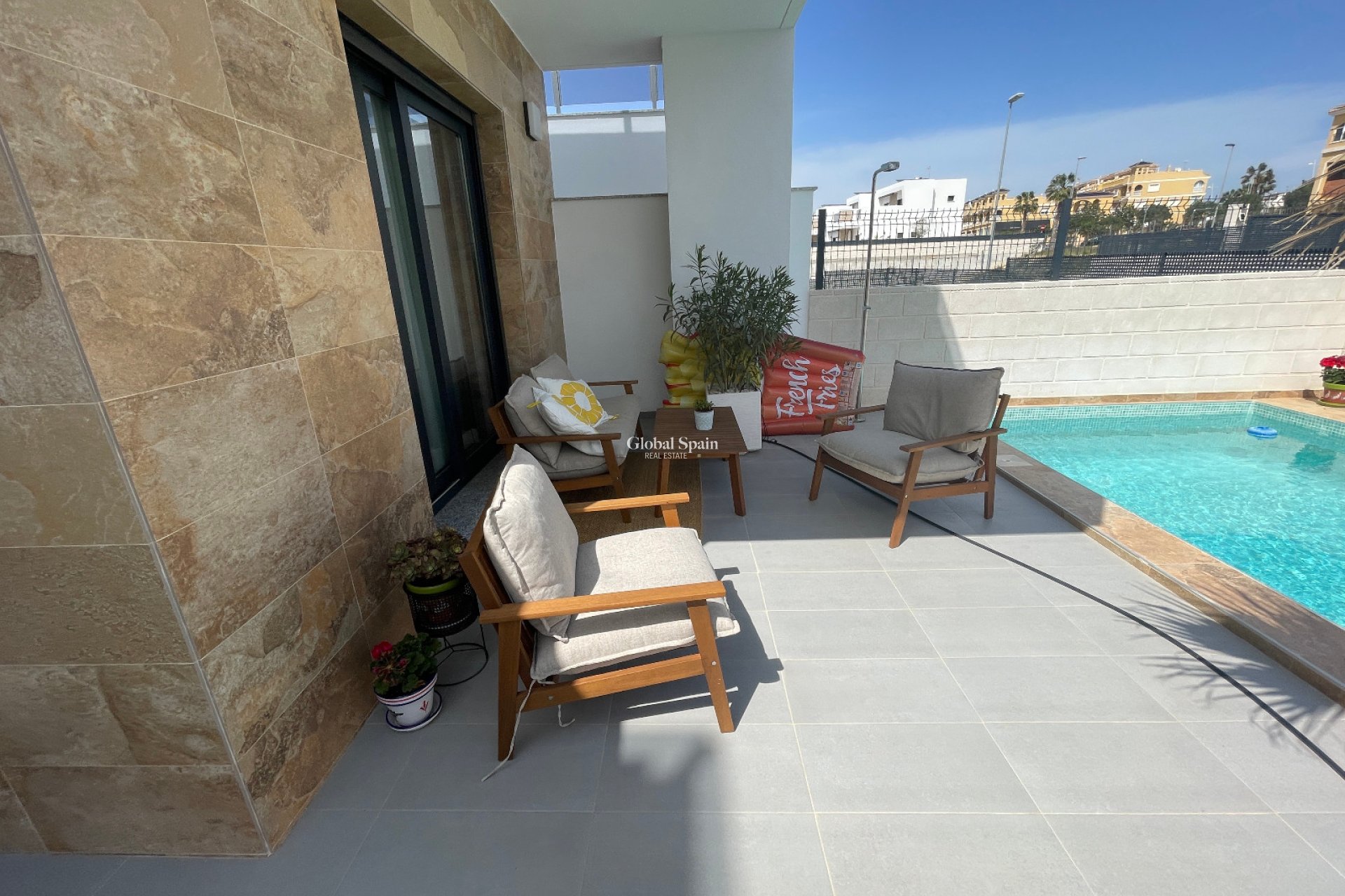 Resale - VILLA -
BENIJÓFAR - Costa Blanca