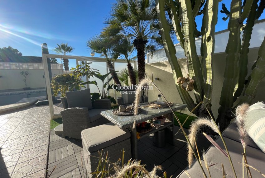 Resale - VILLA -
BENIJÓFAR - Costa Blanca