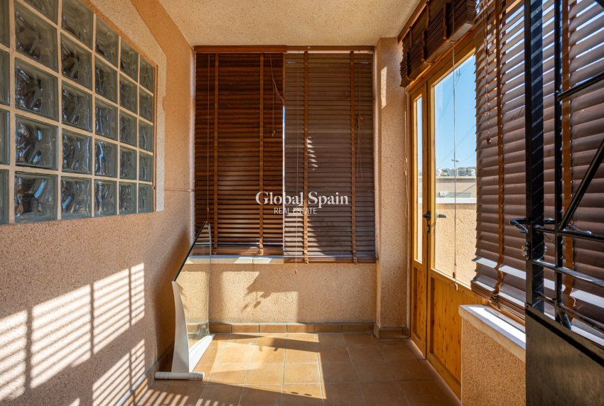 Resale - VILLA -
BENIJÓFAR - Costa Blanca