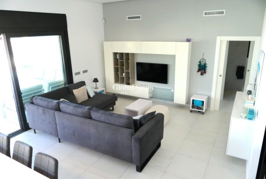 Resale - VILLA -
BENIJÓFAR - Costa Blanca