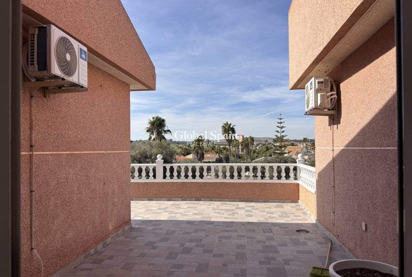 Resale - VILLA -
BENIJÓFAR - Costa Blanca