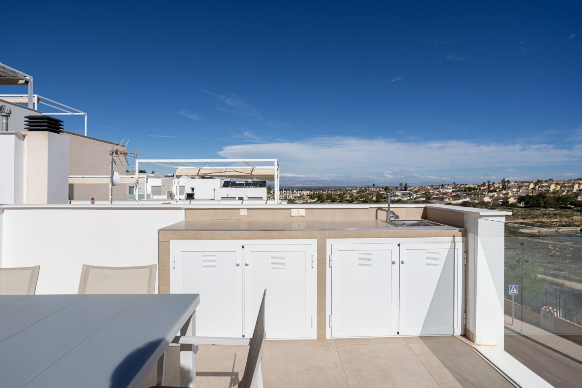 Resale - VILLA -
BENIJÓFAR - Costa Blanca