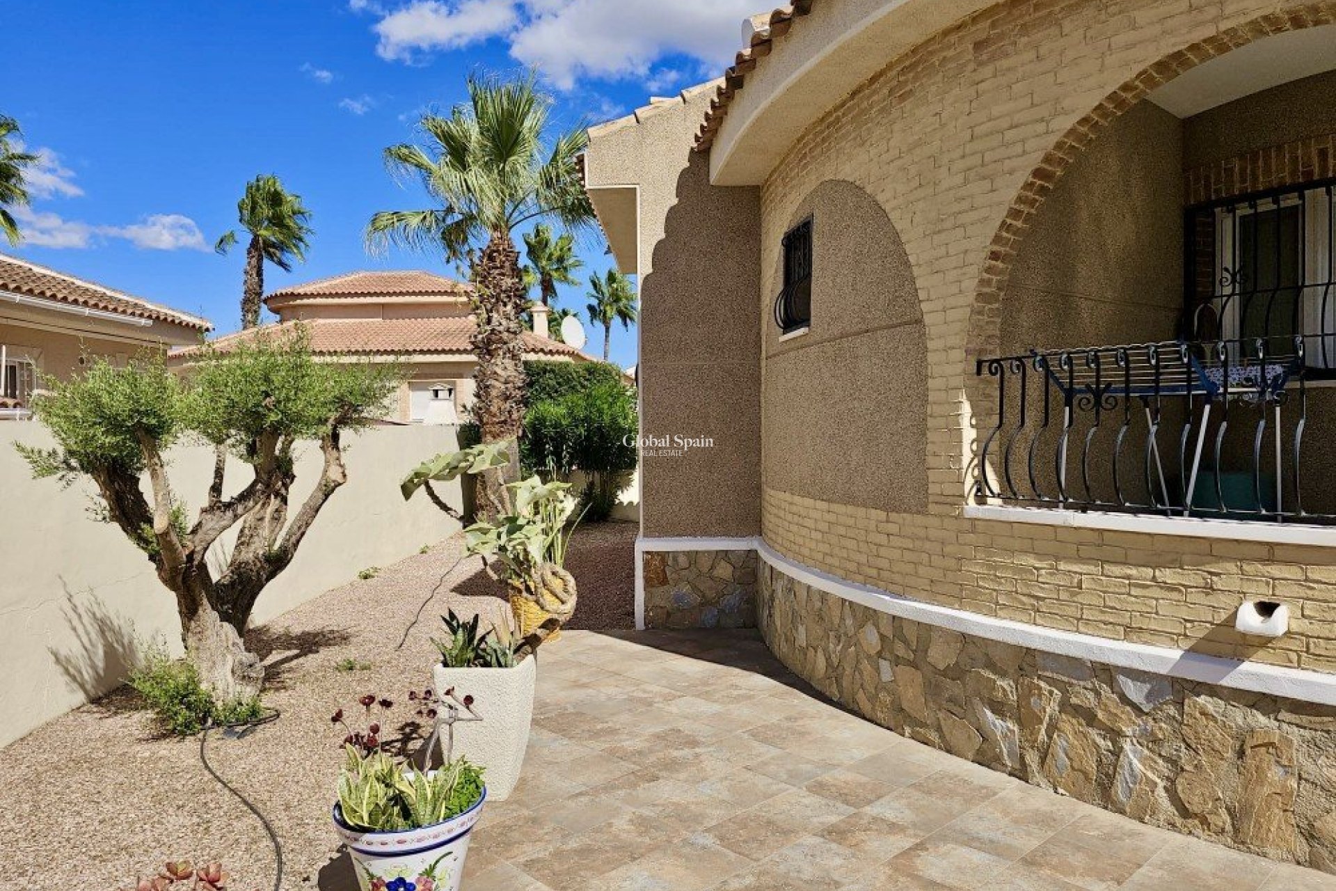 Resale - VILLA -
BENIJÓFAR - Costa Blanca