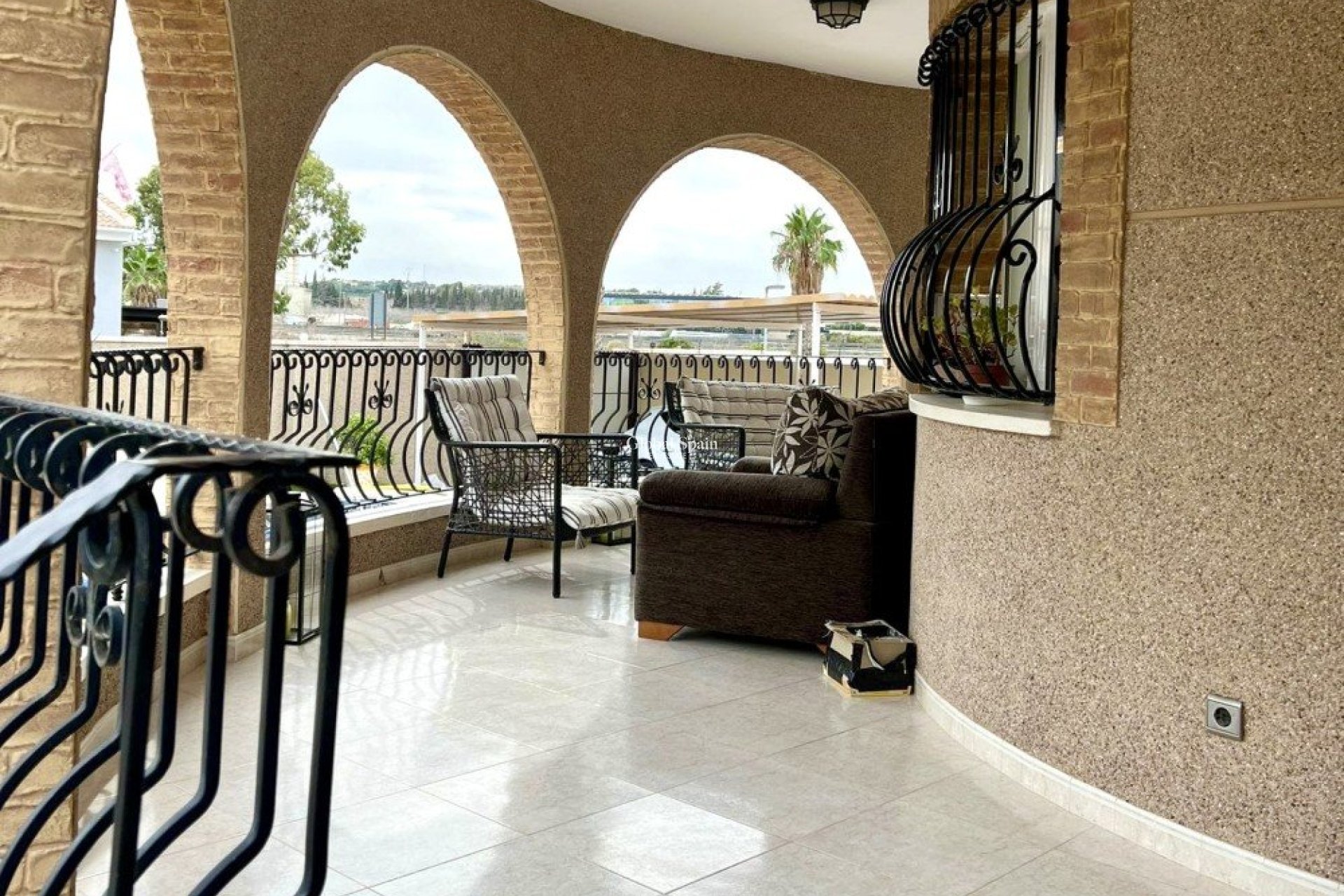 Resale - VILLA -
BENIJÓFAR - Costa Blanca