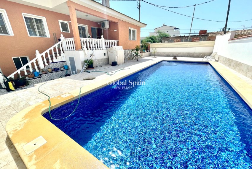 Resale - VILLA -
BENIJÓFAR - Costa Blanca