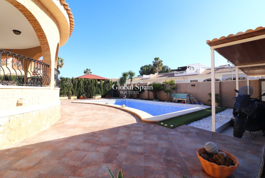 Resale - VILLA -
Benijofar - Monte Azul