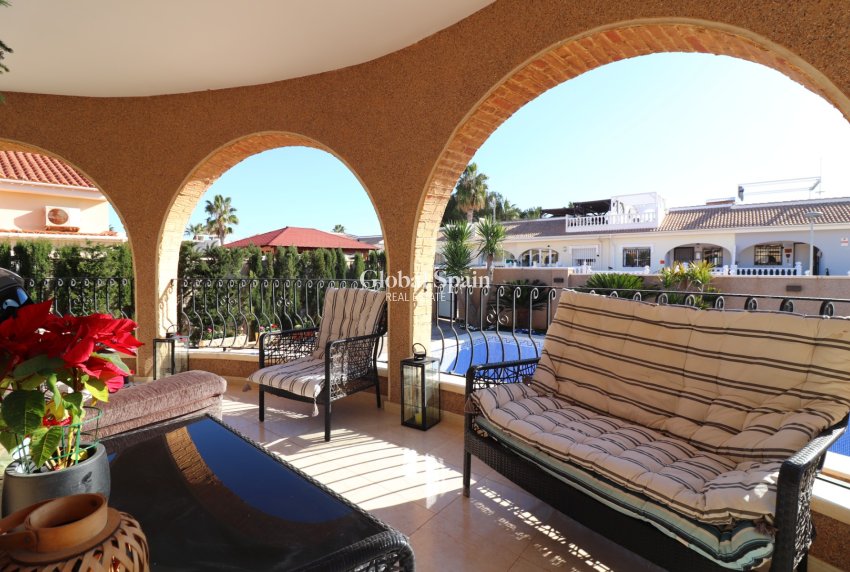 Resale - VILLA -
Benijofar - Monte Azul