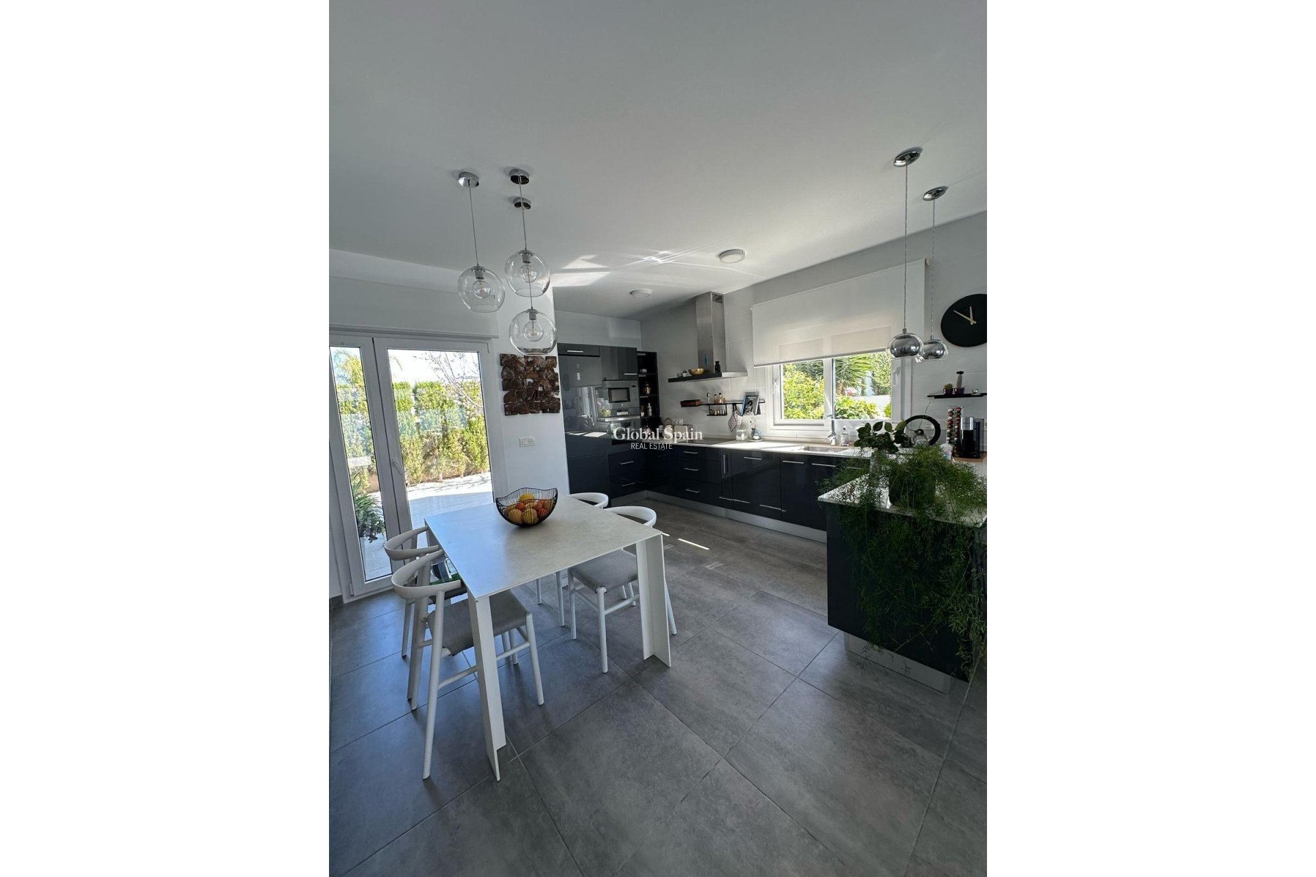 Resale - Villa -
BENIJÓFAR - Pueblo 4