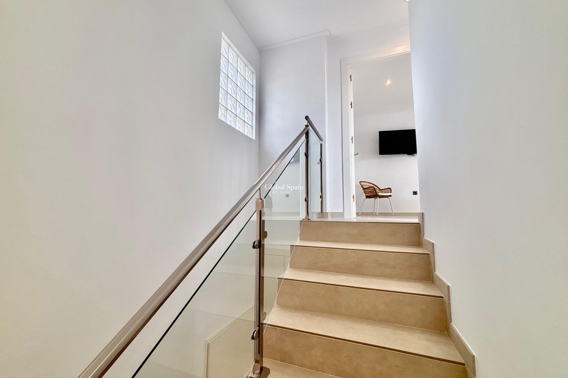 Resale - VILLA -
BENIJÓFAR - Pueblo 4