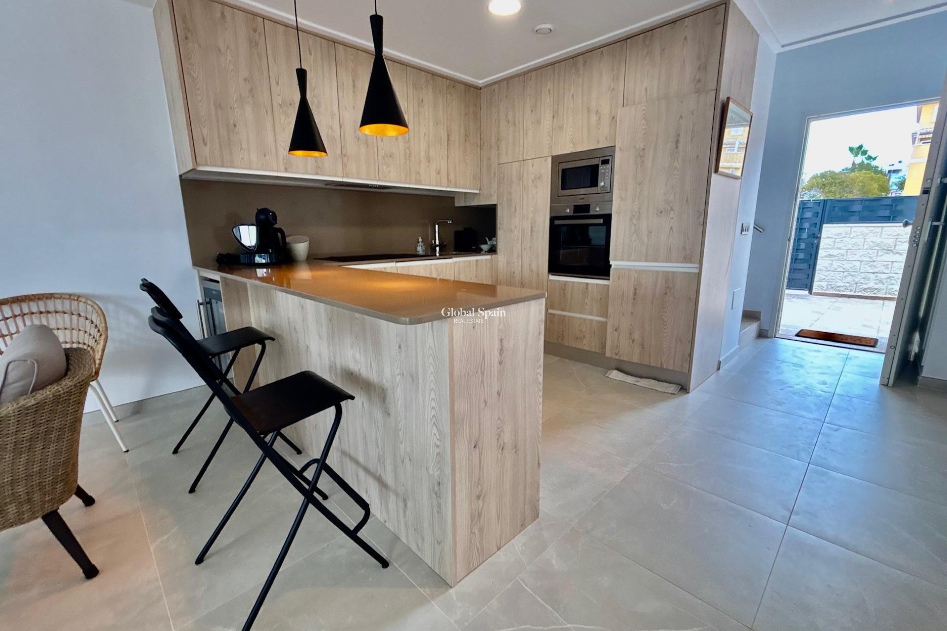 Resale - VILLA -
BENIJÓFAR - Pueblo 4