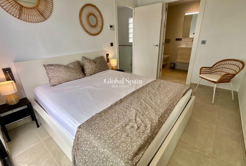 Resale - VILLA -
BENIJÓFAR - Pueblo 4