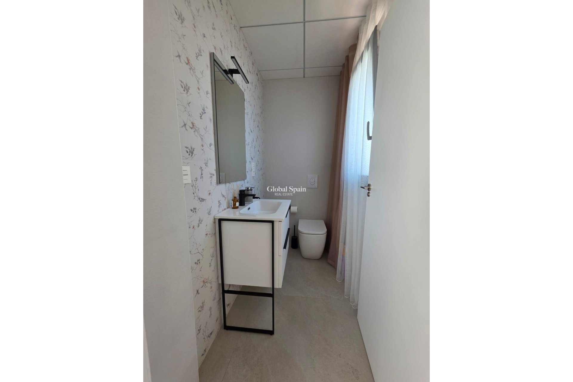 Resale - VILLA -
BENIJÓFAR