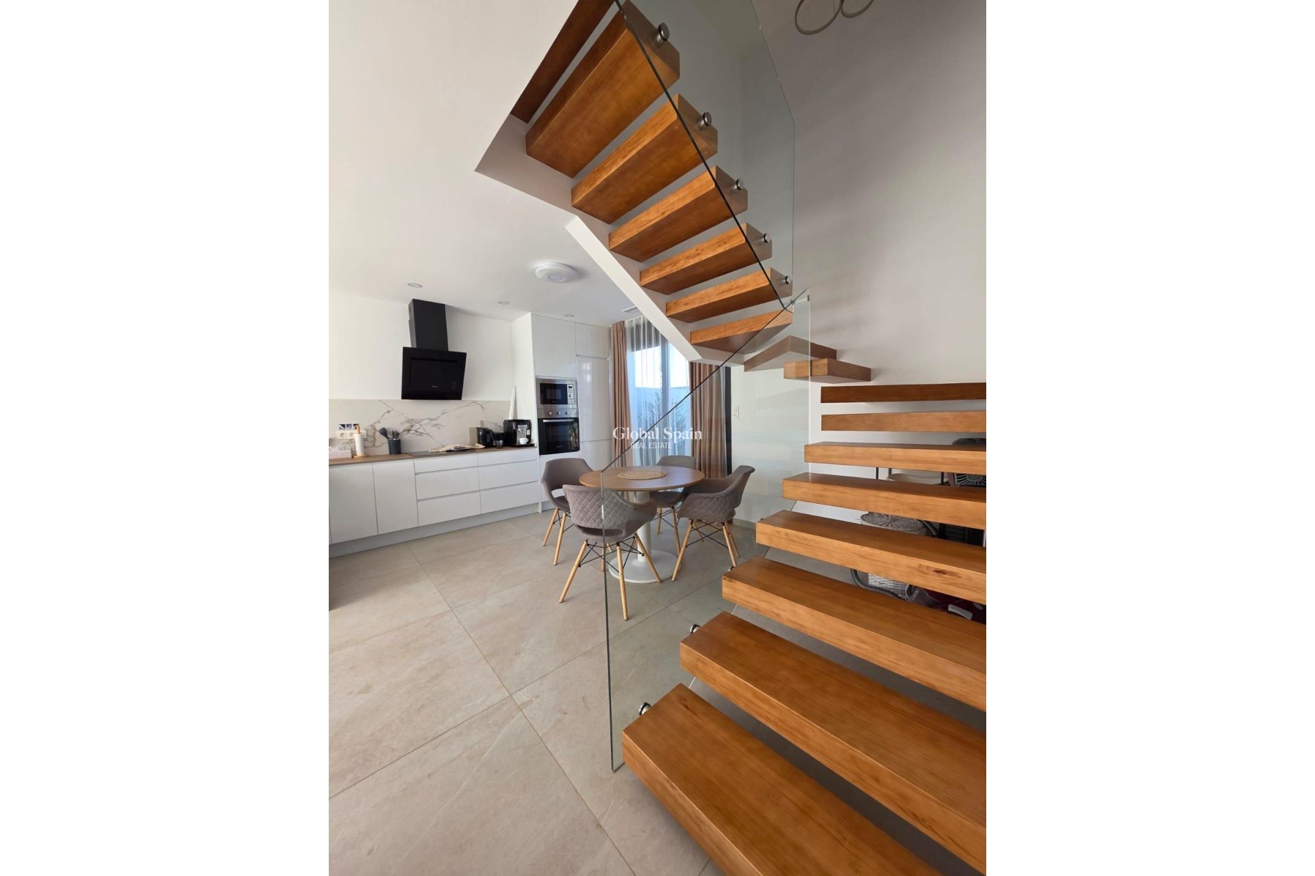 Resale - VILLA -
BENIJÓFAR