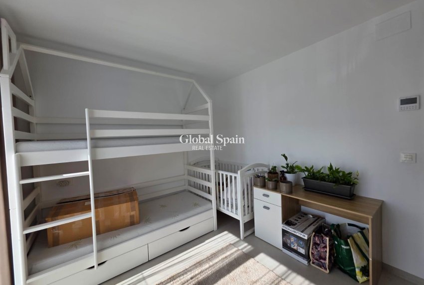 Resale - VILLA -
BENIJÓFAR