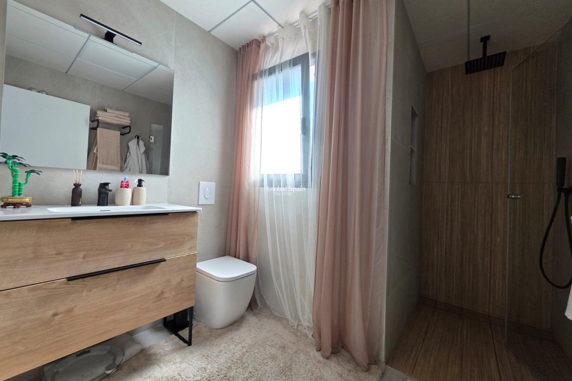 Resale - VILLA -
BENIJÓFAR