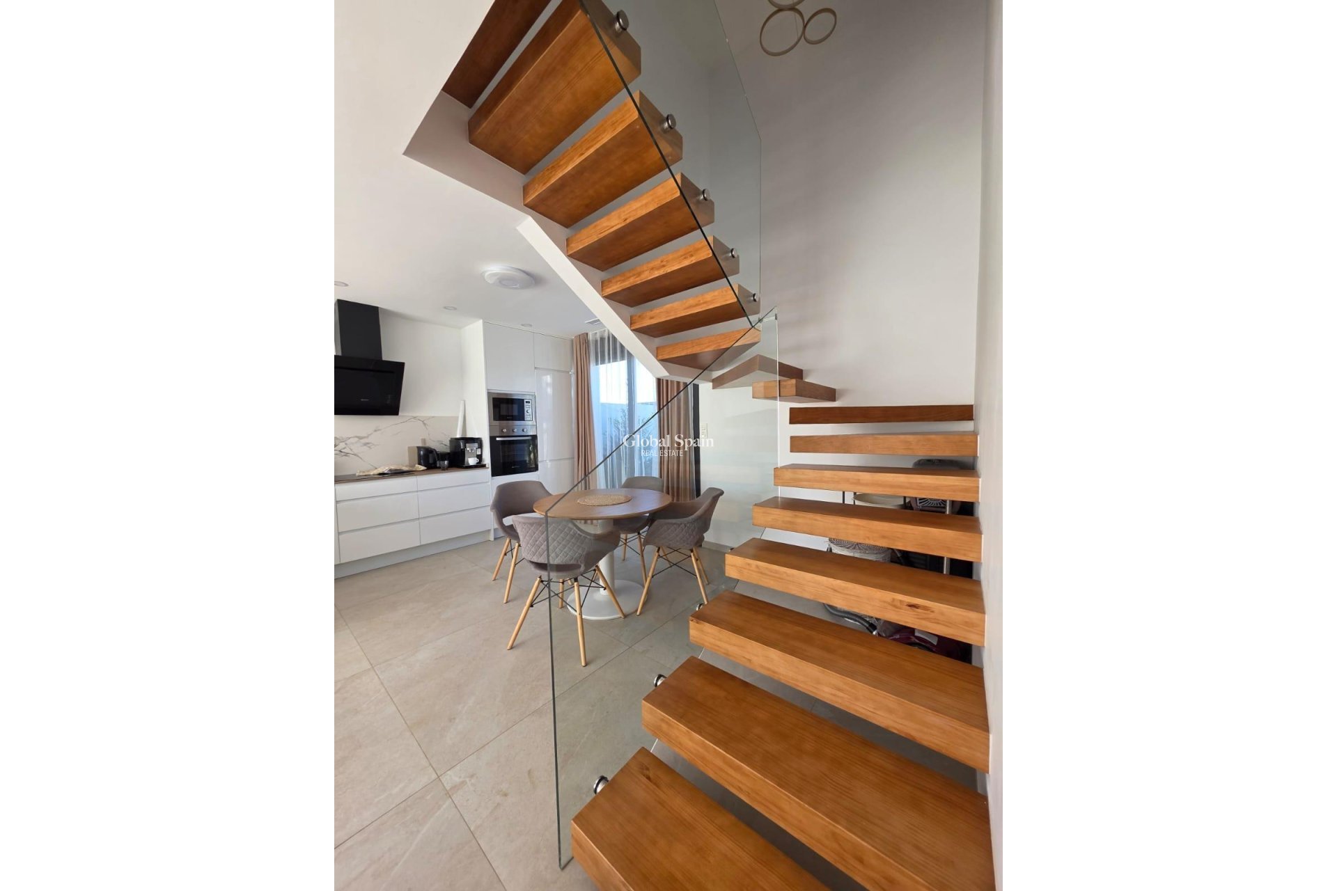 Resale - VILLA -
BENIJÓFAR