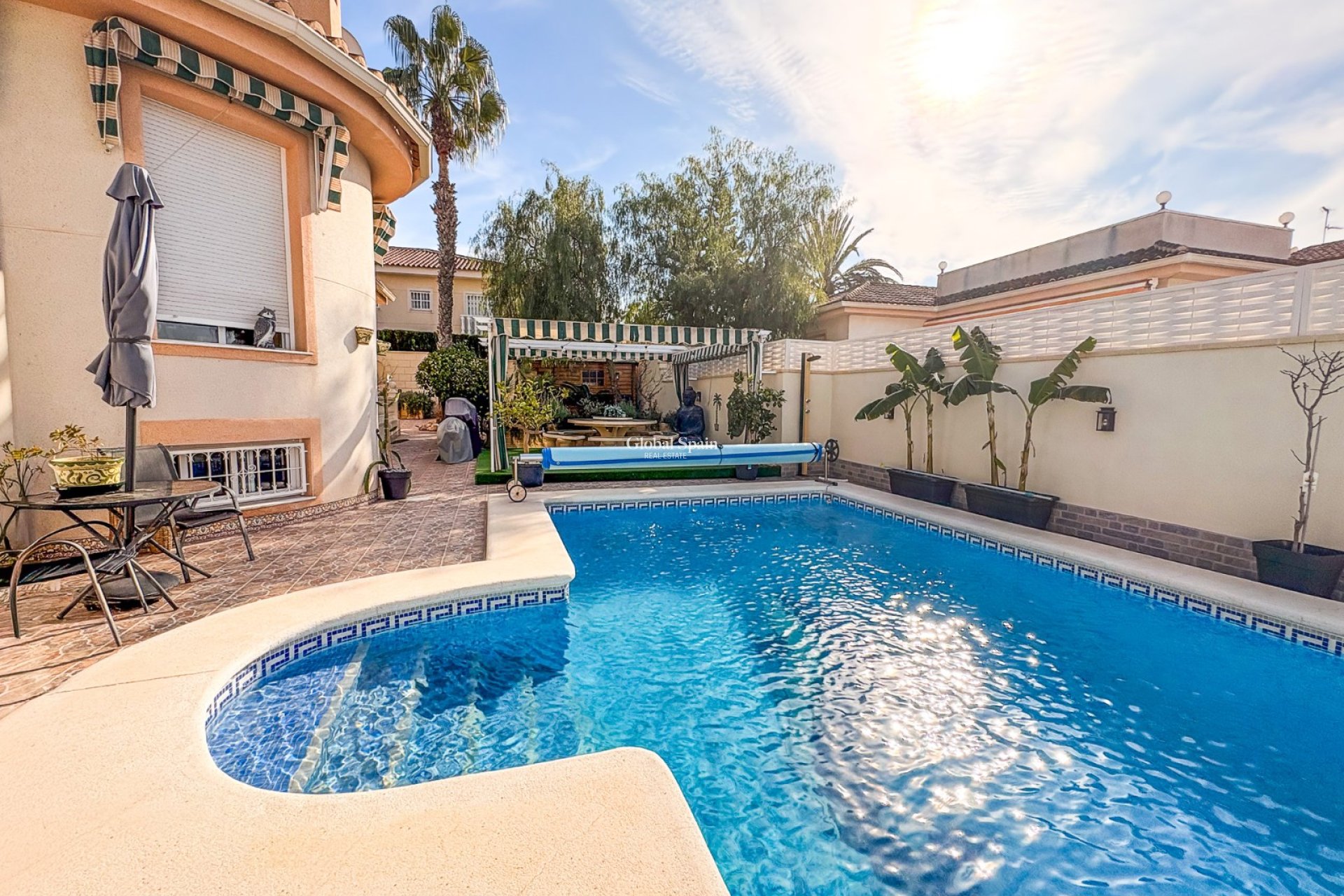 Resale - VILLA -
BENIJÓFAR