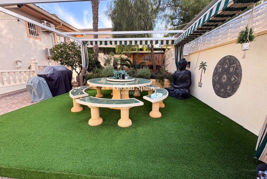 Resale - VILLA -
BENIJÓFAR