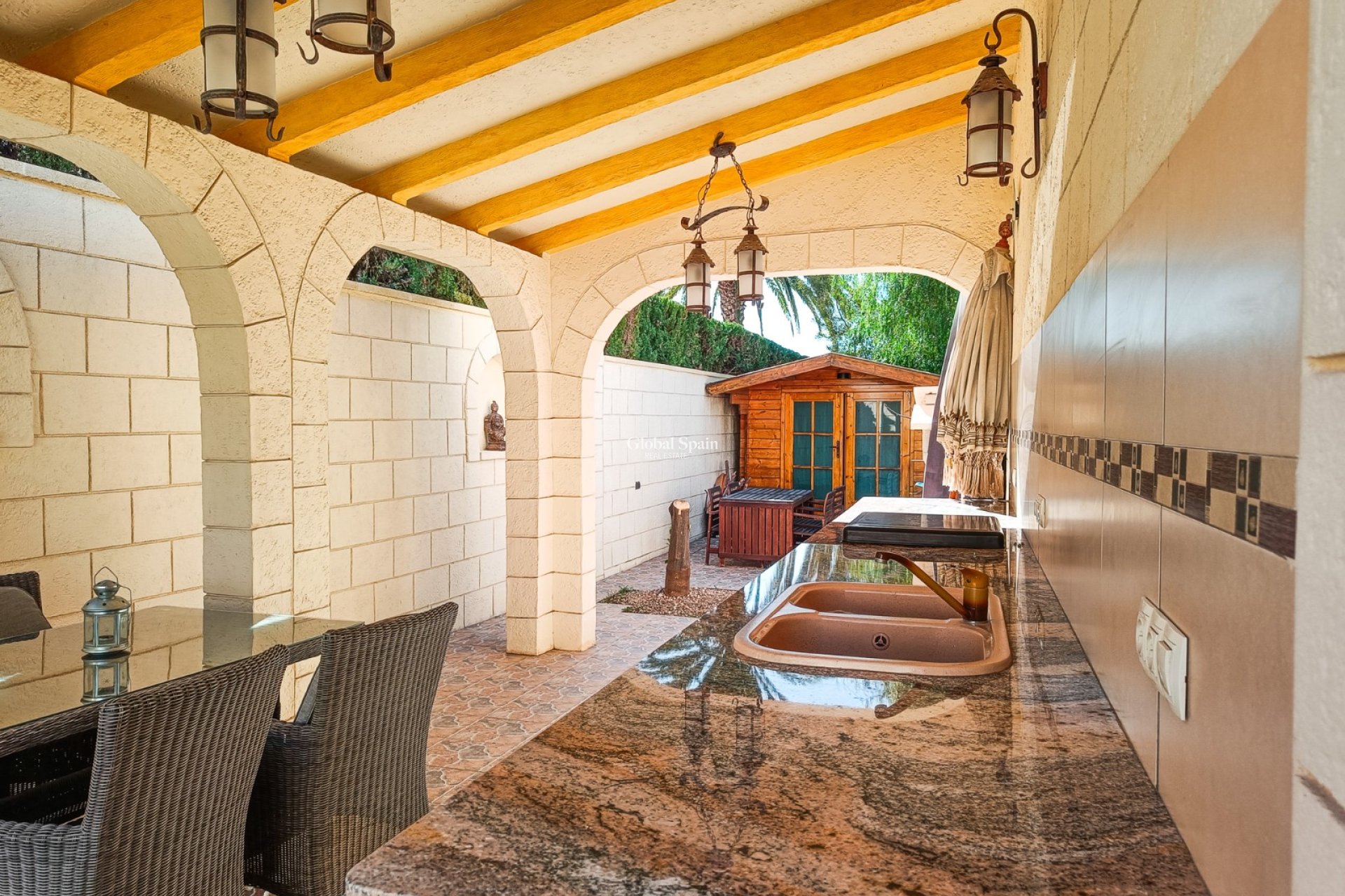 Resale - VILLA -
BENIJÓFAR